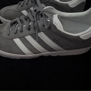 adidas Gazelle Kids Suede Sneakers - Gray & White